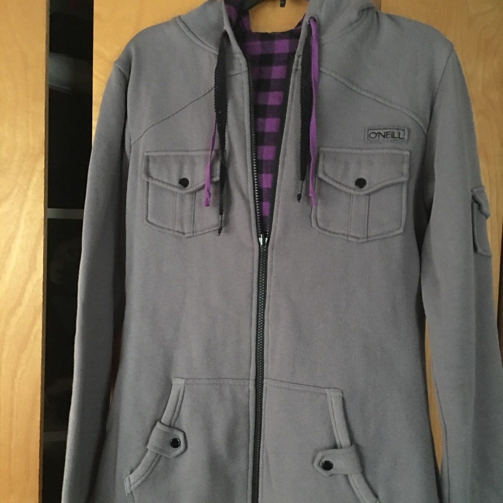 O’Neill zipper up